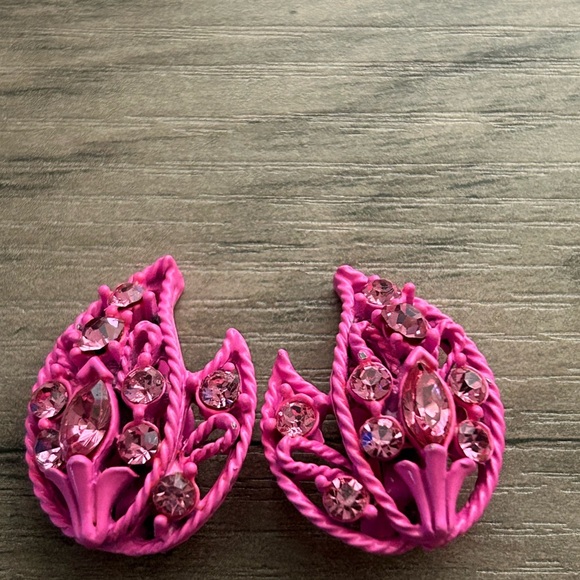 Vintage Pink Crystal Clip On Filigree Earrings-Great Condition! - Picture 5 of 6